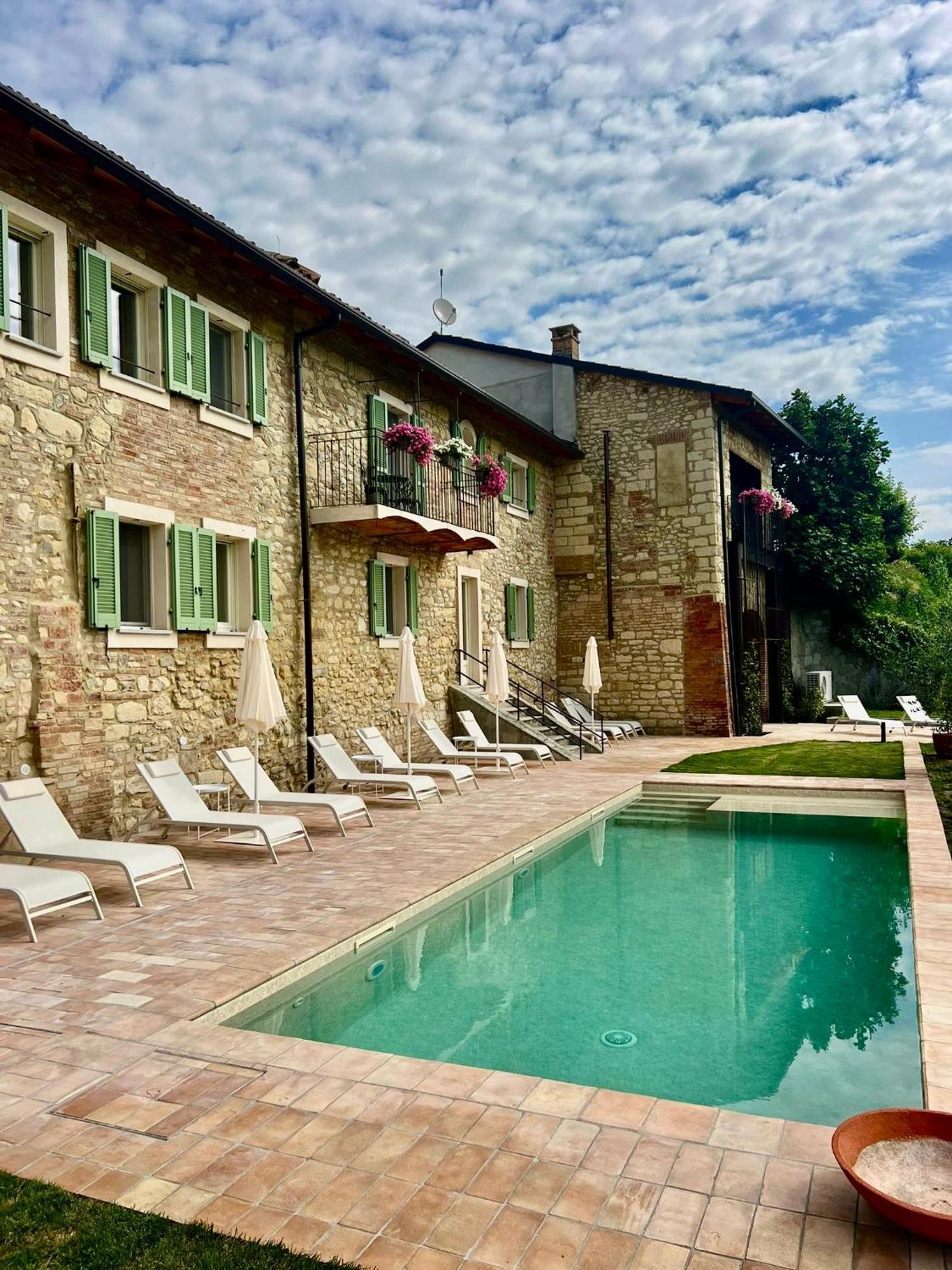 Relais Dal Cavaliere Hotel Castellino  Bagian luar foto